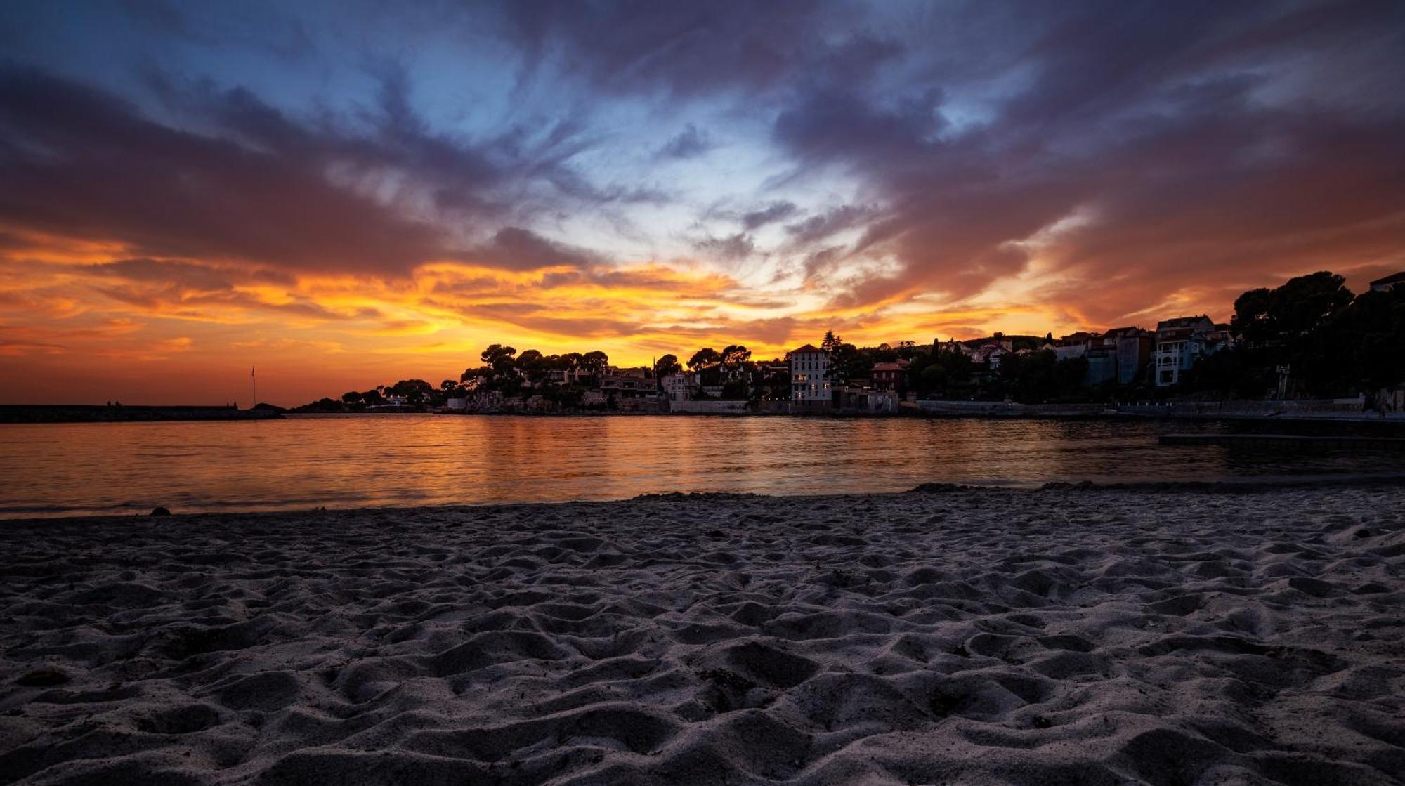 Splendid Hotel & Spa Bandol Bagian luar foto